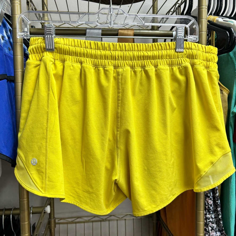 Lululemon Hotty Hot shorts